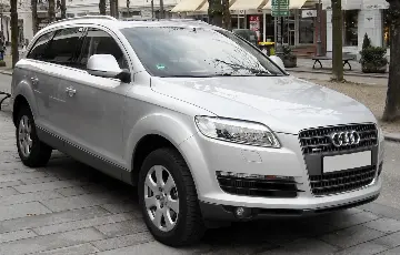 Audi Q7 MK I