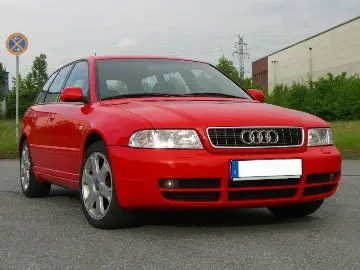 Audi S4 Avant B5