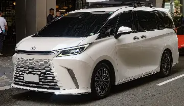 Lexus LM