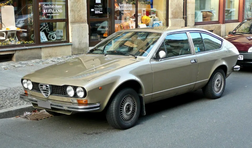 Alfa Romeo GTV