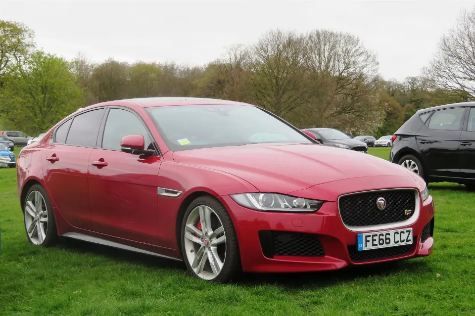 Jaguar XE