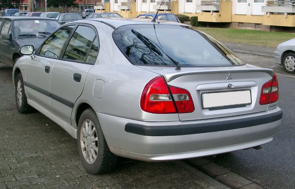 Mitsubishi Carisma